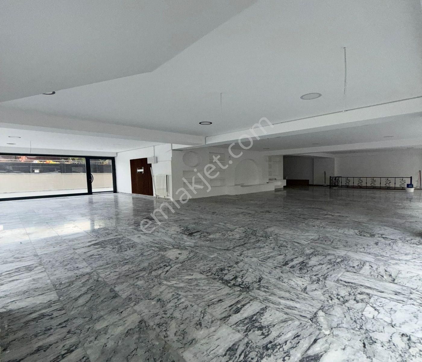 Beylikdüzü Merkezi Lokasyon'da Kiralık Dükkan/mağaza - Görsel 2