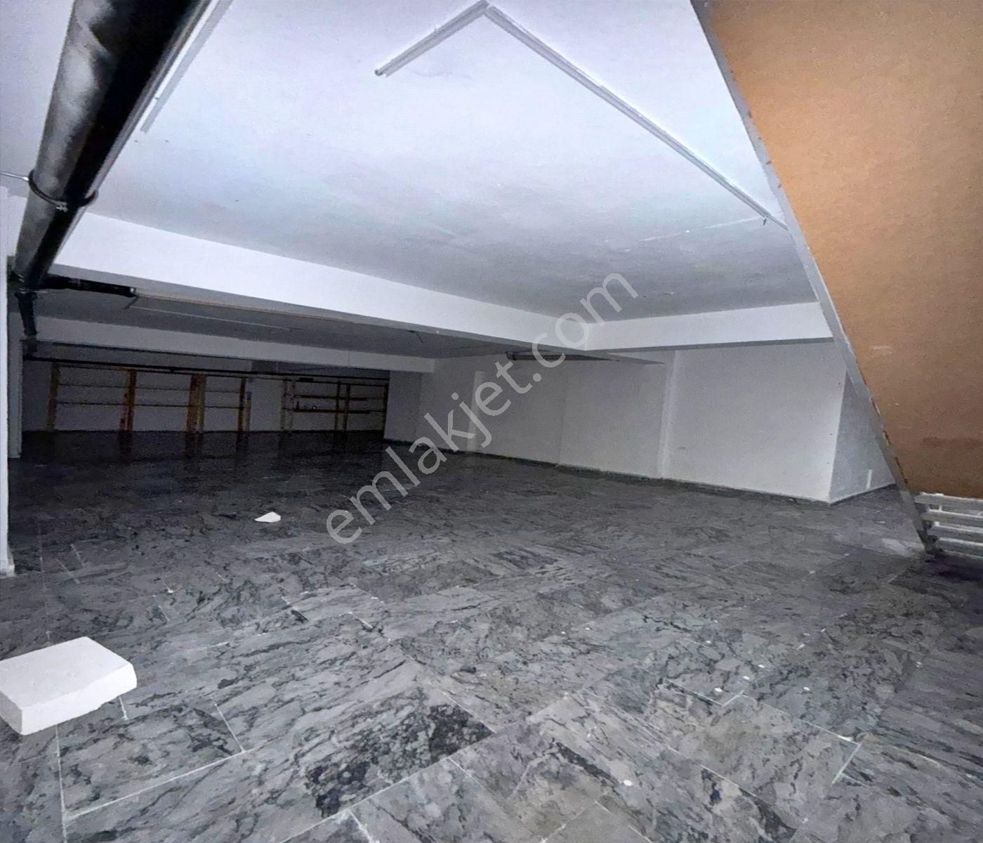 Beylikdüzü Merkezi Lokasyon'da Kiralık Dükkan/mağaza - Görsel 5