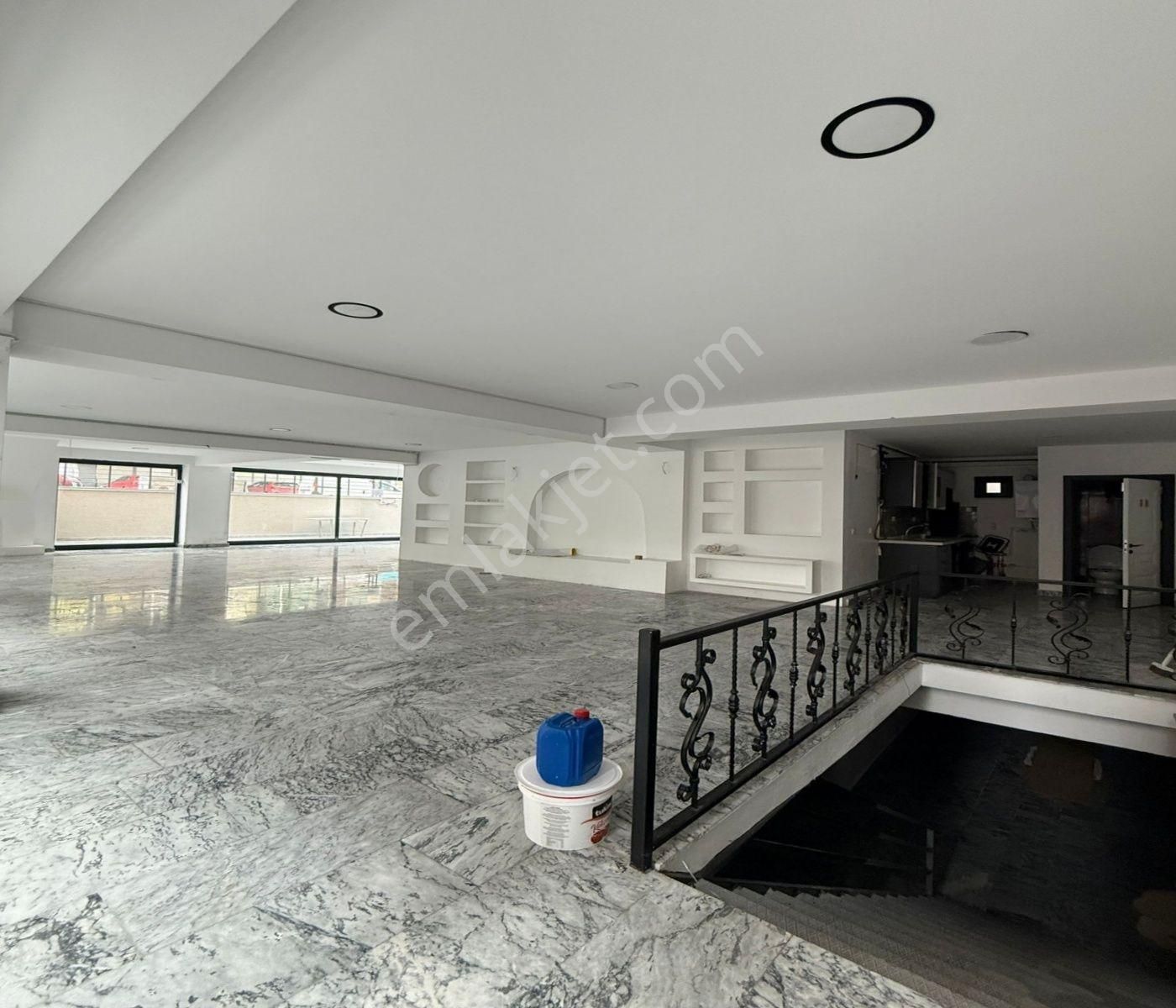 Beylikdüzü Merkezi Lokasyon'da Kiralık Dükkan/mağaza - Görsel 3