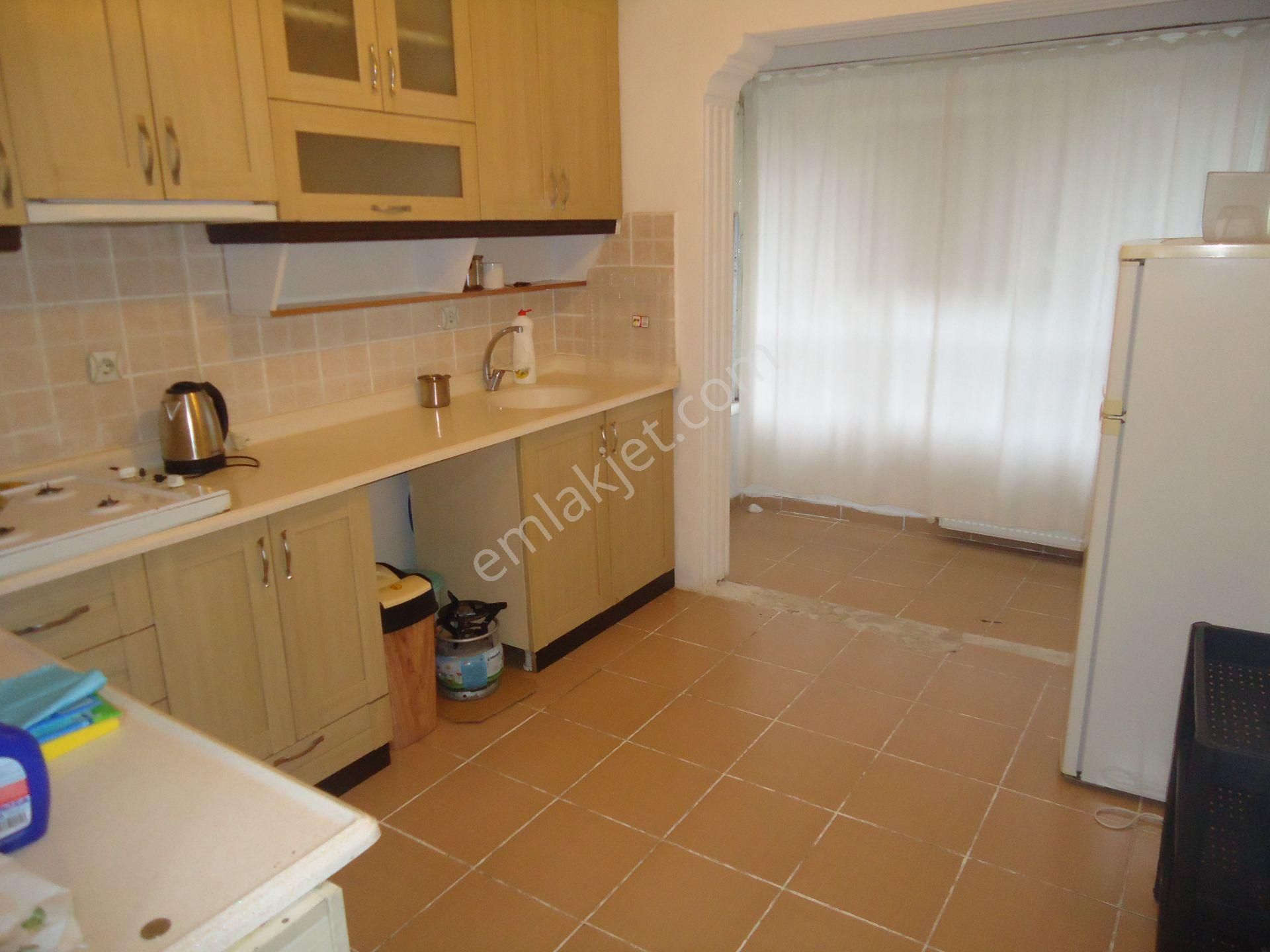Krc'den Askeriye Yakın Merkezi Konumda Eşyalı Kiralık 2+1 Daire - Görsel 8