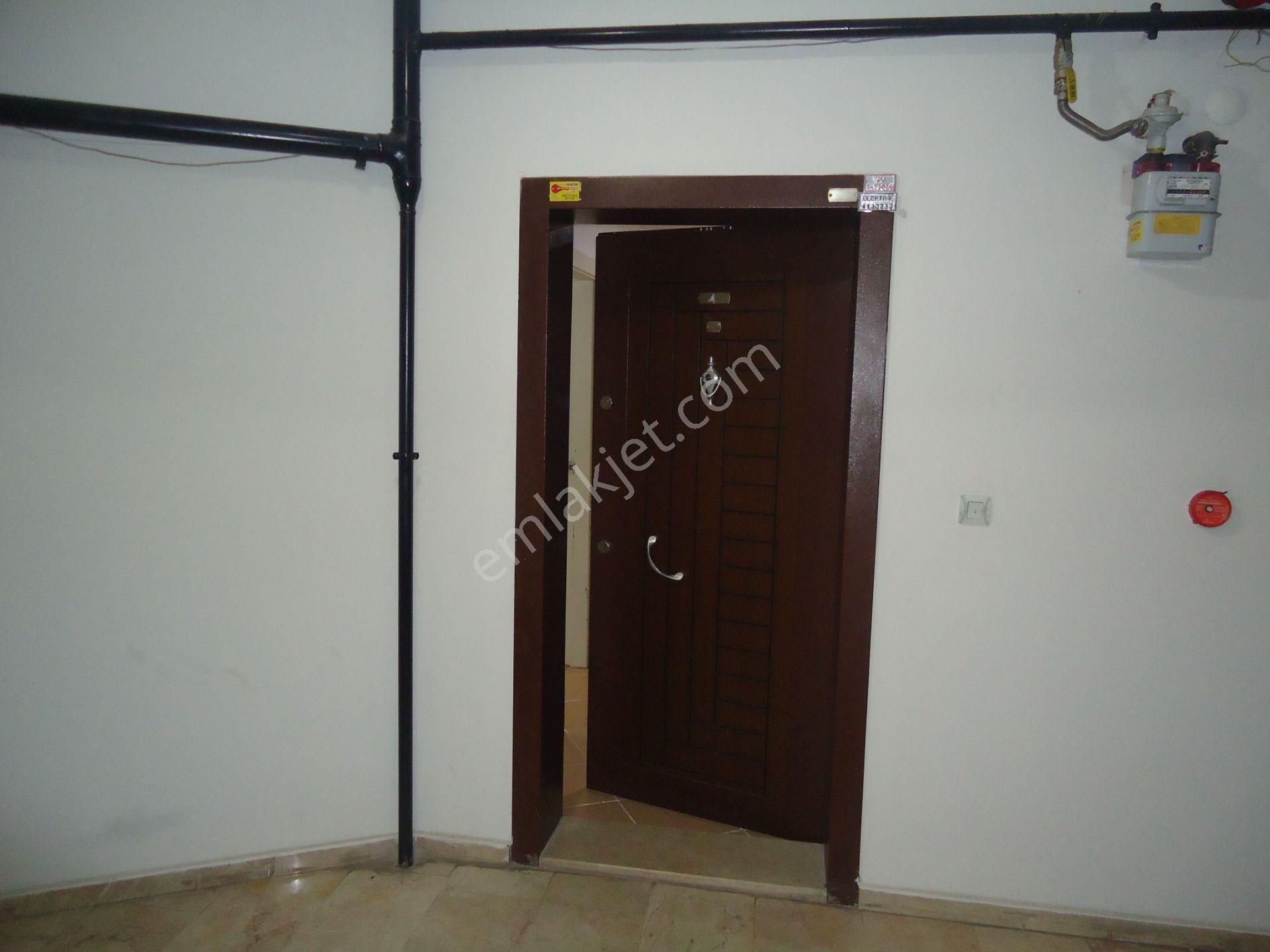 Krc'den Askeriye Yakın Merkezi Konumda Eşyalı Kiralık 2+1 Daire - Görsel 2