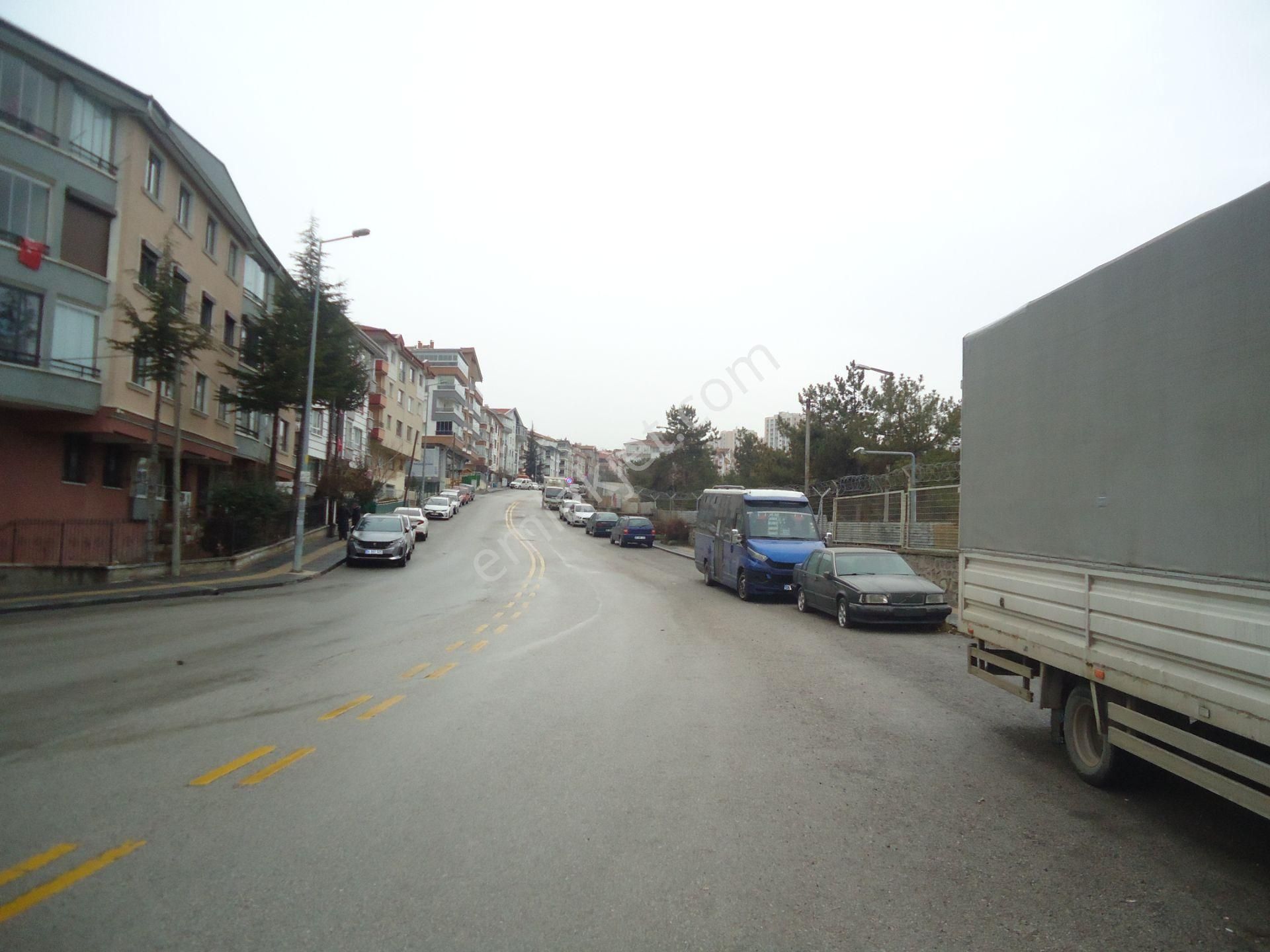 Krc'den Askeriye Yakın Merkezi Konumda Eşyalı Kiralık 2+1 Daire - Görsel 22