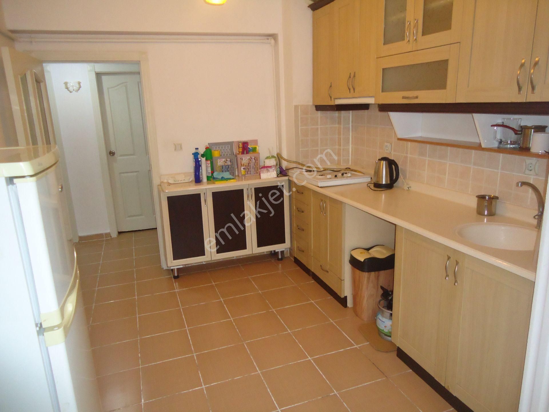 Krc'den Askeriye Yakın Merkezi Konumda Eşyalı Kiralık 2+1 Daire - Görsel 9