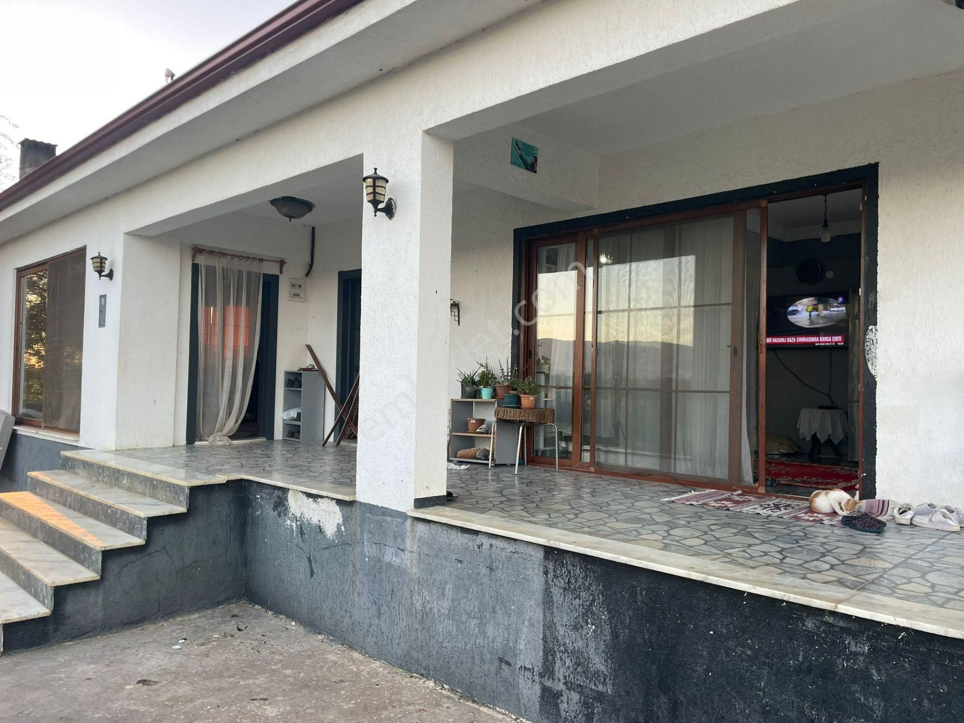 Aydın Nazilli Sümer Mahallesinde Satılık Evler Ve Hayvan Damı - Görsel 10