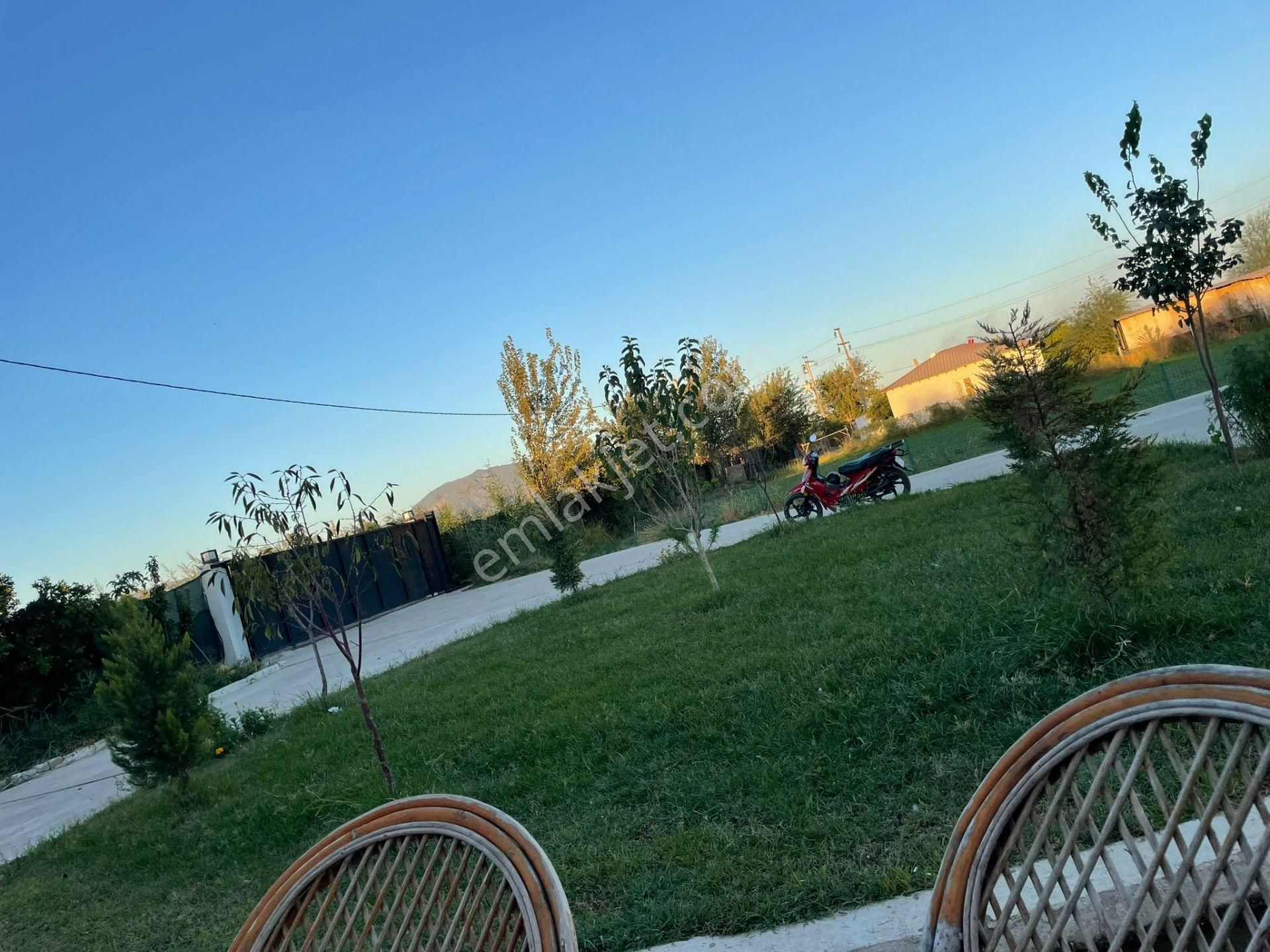 Aydın Nazilli Sümer Mahallesinde Satılık Evler Ve Hayvan Damı - Görsel 8