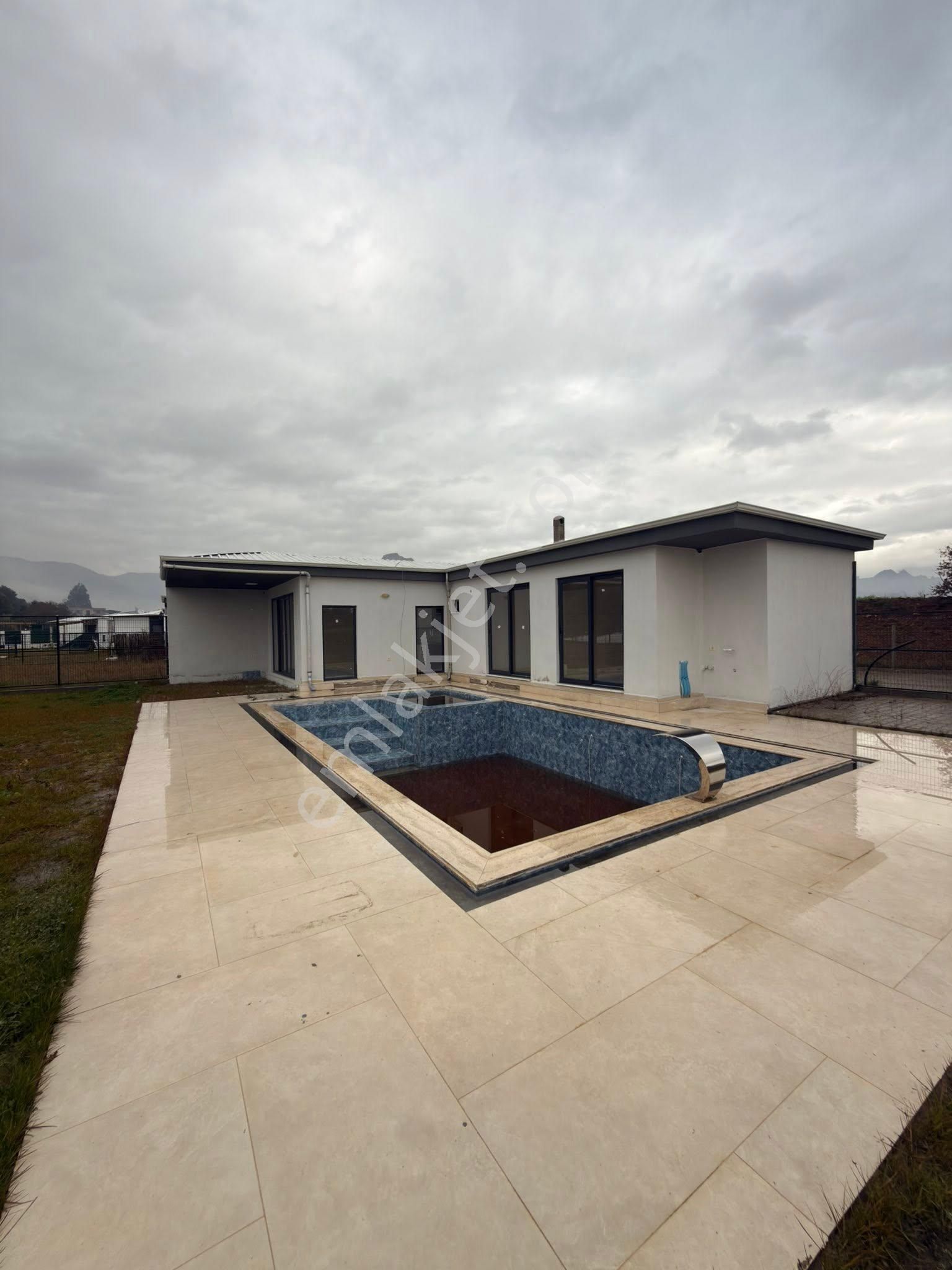 Nazilli Bozyurt Mahallesi’nde Müstakil – Havuzlu – Tek Katlı Villa - Görsel 6