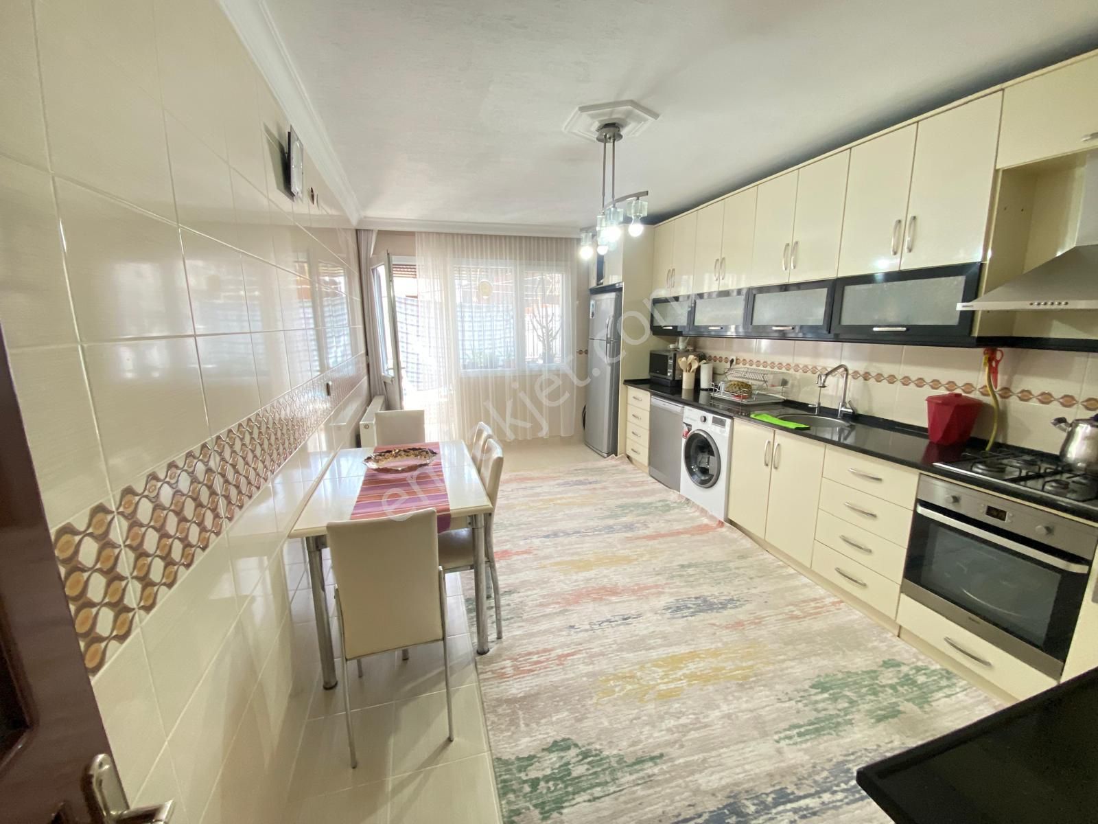 Bölgenin En Büyük Dairesi 177 M2 4+1 Doğalgazlı Köşe Geniş Daire - Görsel 15