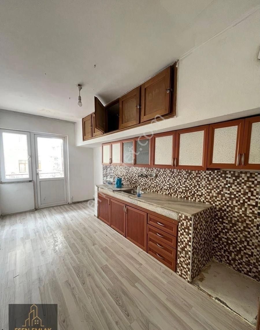 Antalya Elmalı İlçesinde Çarşı Merkezde 2+1 Sobalı Kiralık Daire - Görsel 15