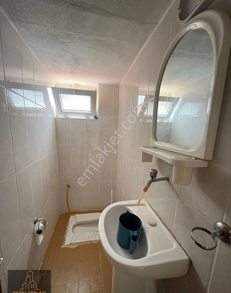 Antalya Elmalı İlçesinde Çarşı Merkezde 2+1 Sobalı Kiralık Daire - Görsel 10