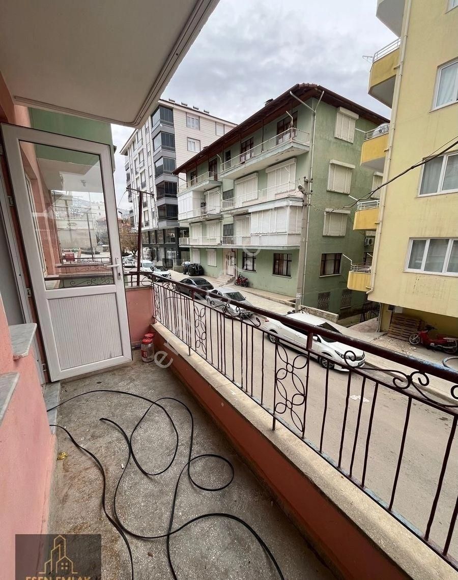 Antalya Elmalı İlçesinde Çarşı Merkezde 2+1 Sobalı Kiralık Daire - Görsel 8