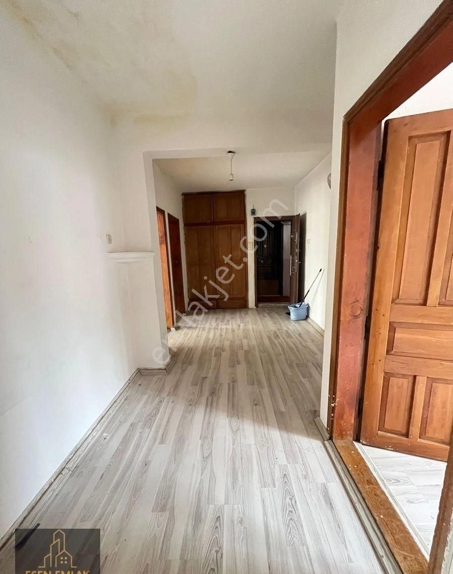 Antalya Elmalı İlçesinde Çarşı Merkezde 2+1 Sobalı Kiralık Daire - Görsel 11