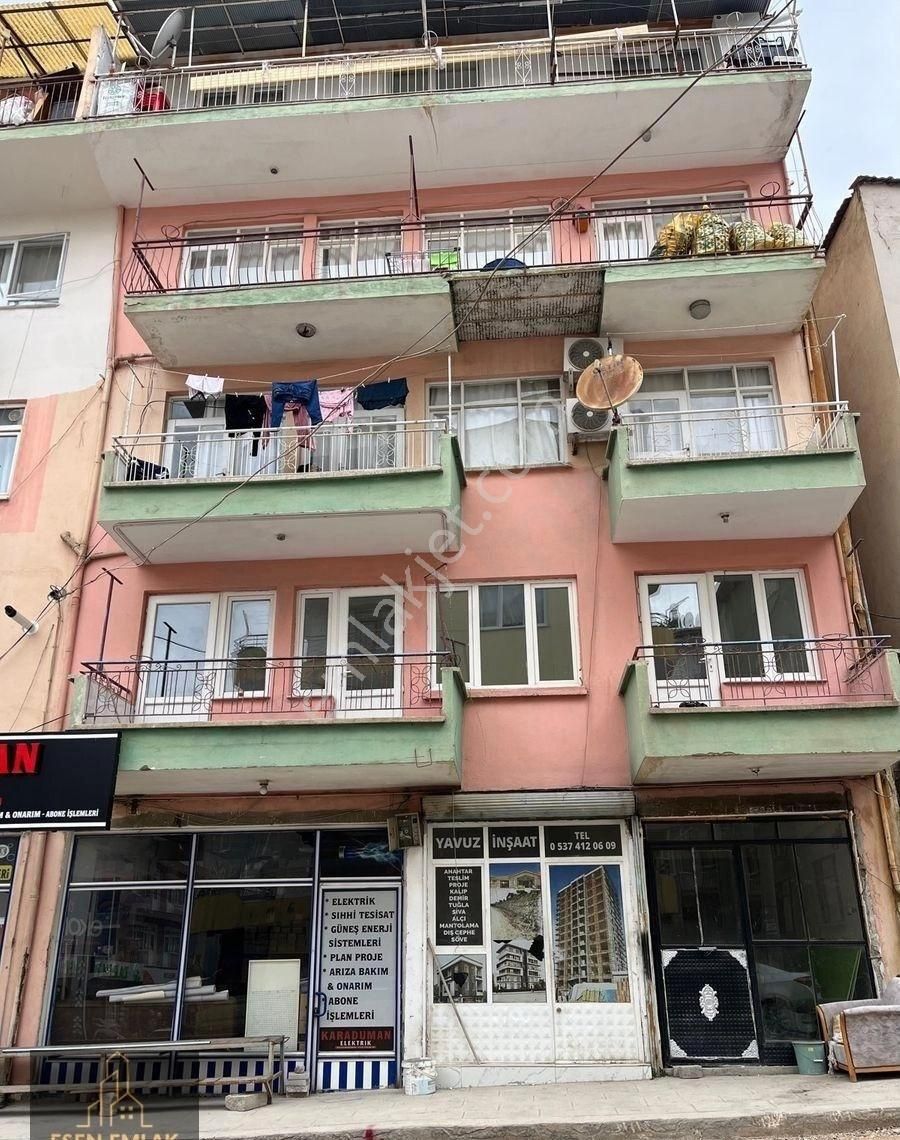 Antalya Elmalı İlçesinde Çarşı Merkezde 2+1 Sobalı Kiralık Daire