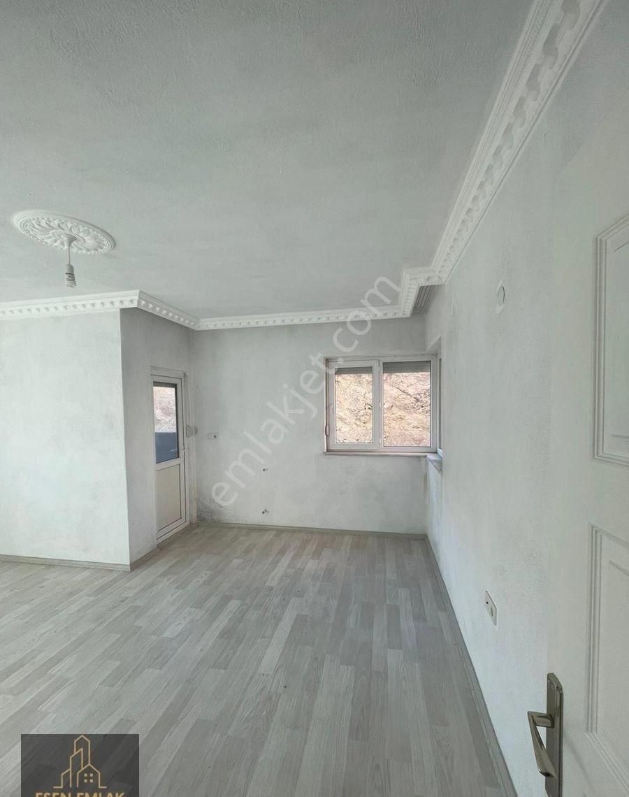Antalya Elmalı İlçesinde Hastane Ve Otogar Yakınında 3+1 Sobalı Daire Kiralıktır - Görsel 20