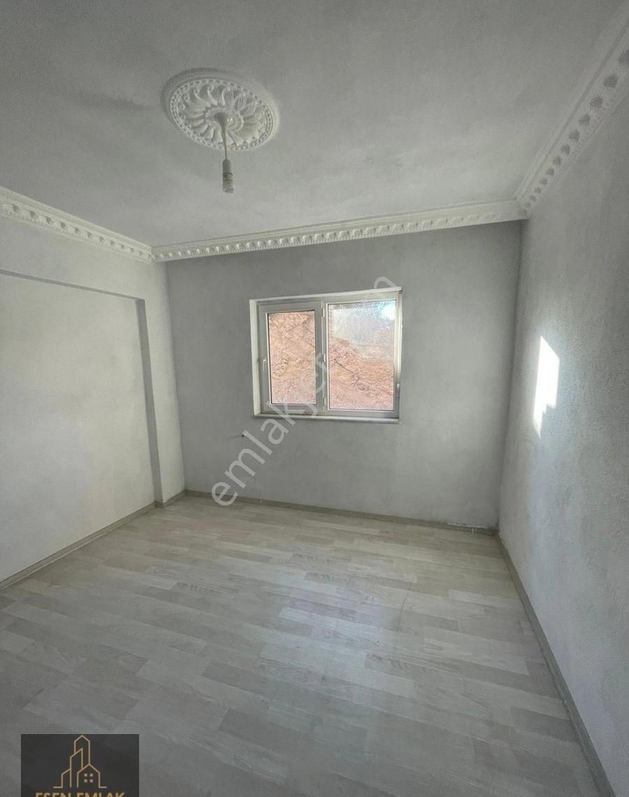 Antalya Elmalı İlçesinde Hastane Ve Otogar Yakınında 3+1 Sobalı Daire Kiralıktır - Görsel 8