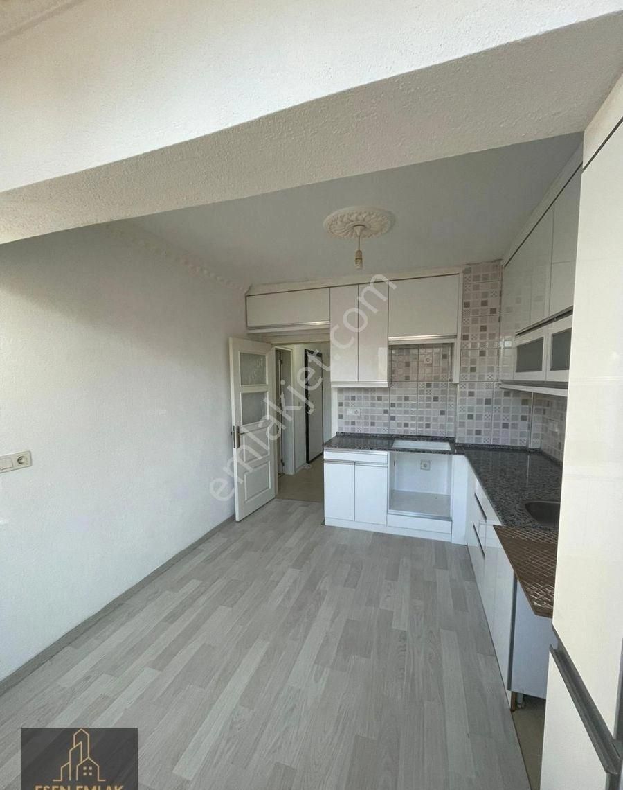 Antalya Elmalı İlçesinde Hastane Ve Otogar Yakınında 3+1 Sobalı Daire Kiralıktır - Görsel 15