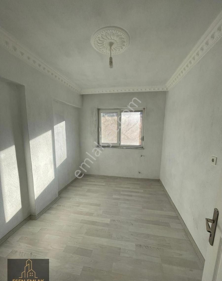 Antalya Elmalı İlçesinde Hastane Ve Otogar Yakınında 3+1 Sobalı Daire Kiralıktır - Görsel 14