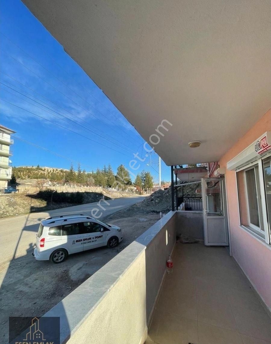 Antalya Elmalı İlçesinde Hastane Ve Otogar Yakınında 3+1 Sobalı Daire Kiralıktır - Görsel 17