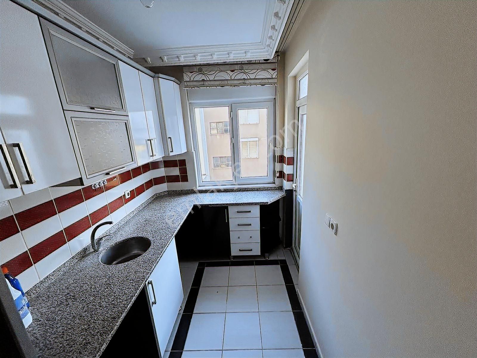 Etiler Mah.de Ara Kat 2+1 Mutfak Mevlana Restorant Arkası - Görsel 27