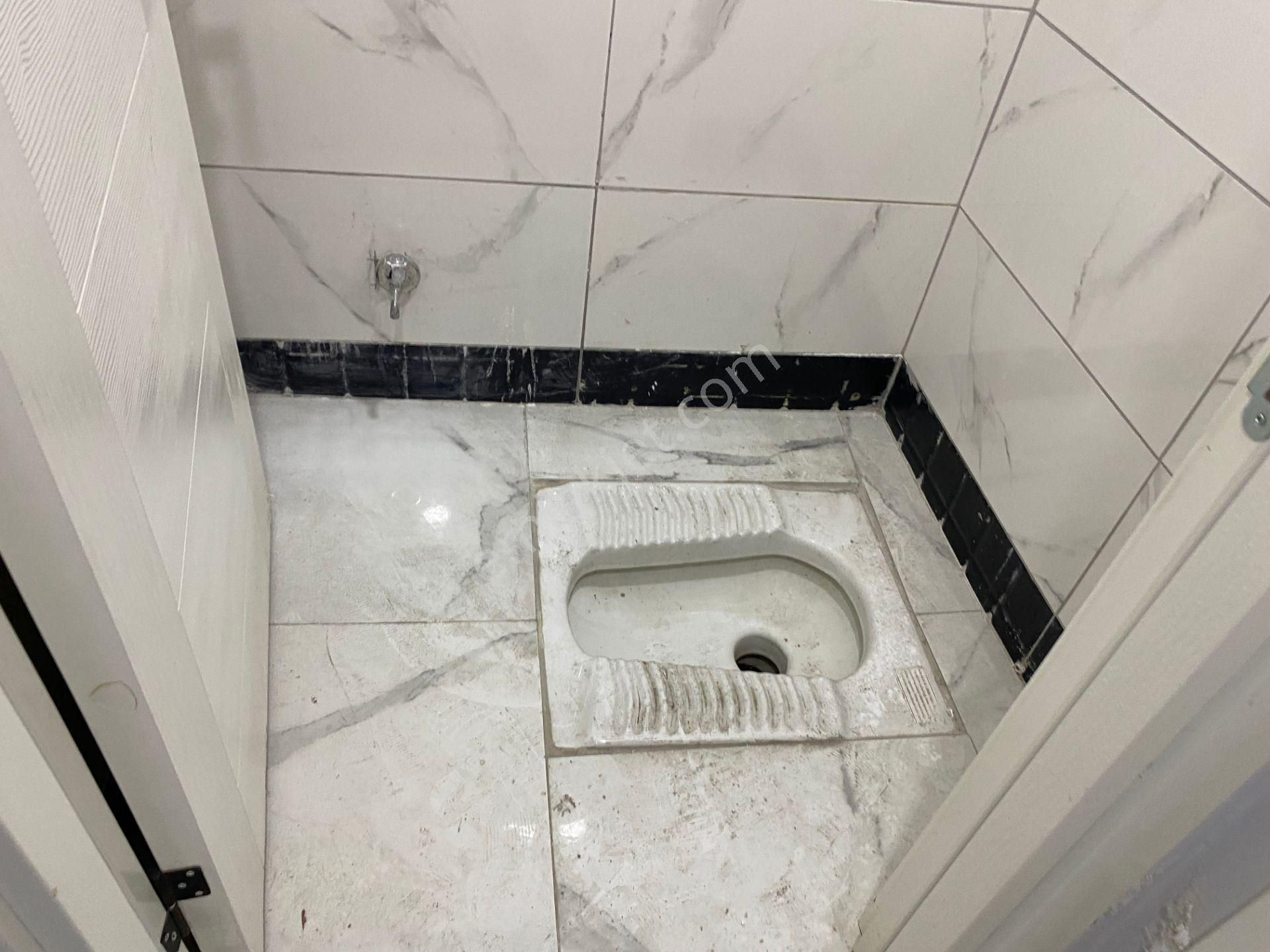 Avrupa Emlak Tan Tuna Mah 85m² 2+1 Bahçe Kat,sıfır Bina,tek Daire Üzeri,esenler Nikah Salonu Karşısı - Görsel 9