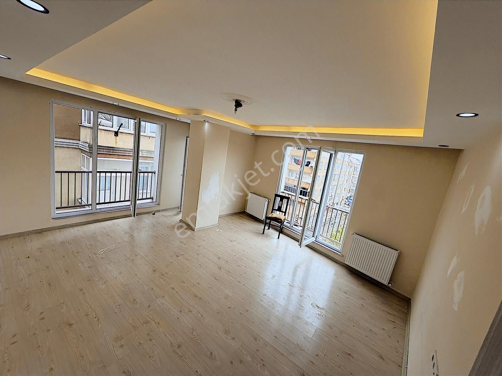 Home'dan Butik Site İçerisinde 2+1 100m² Satılık Lüks Daire Acil