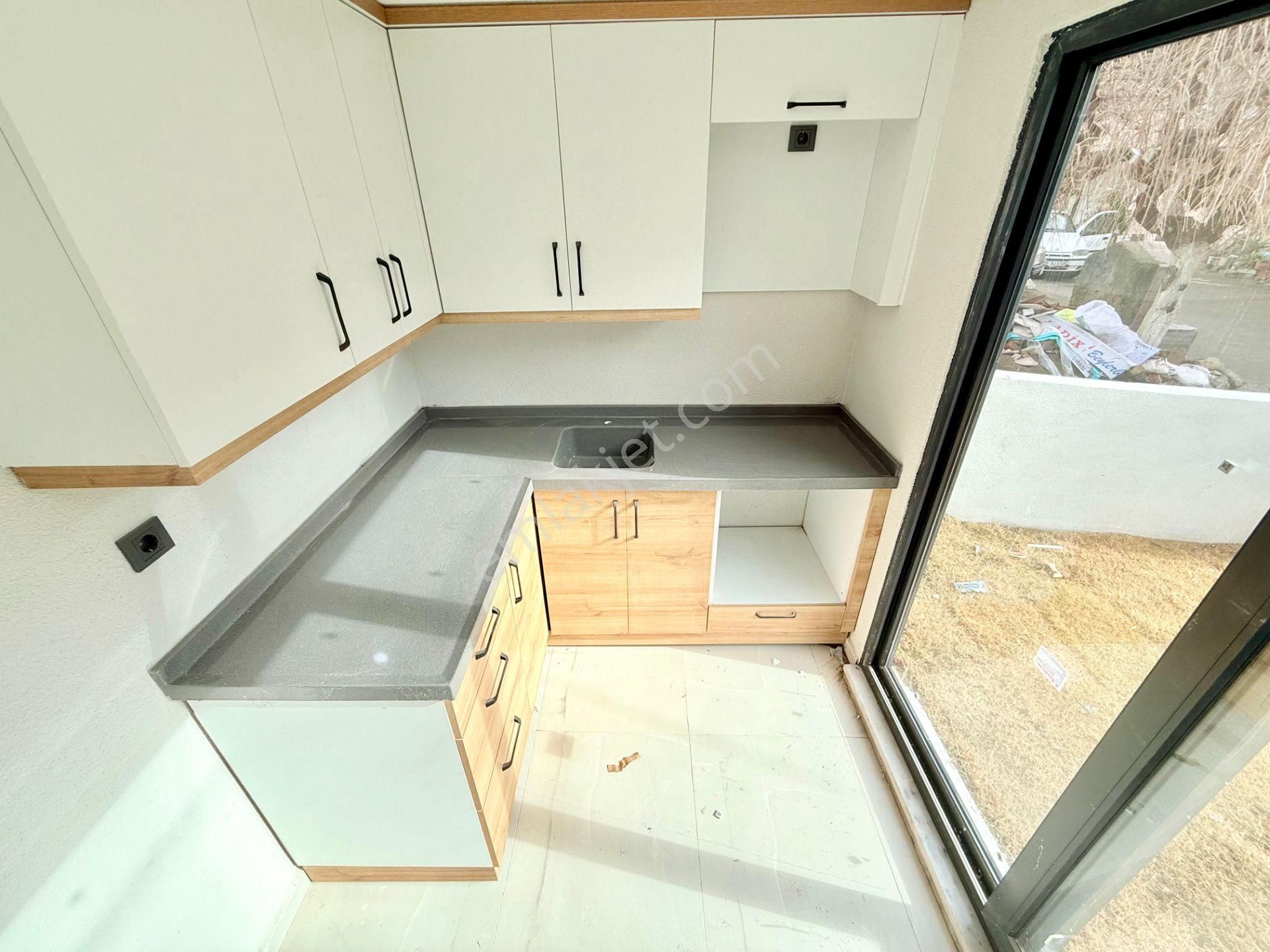 ▶ ▶ Akçay Körfez'den Kızılkeçilide Bahçeli Ön Cephe Müstakil Köy Evi - Görsel 6