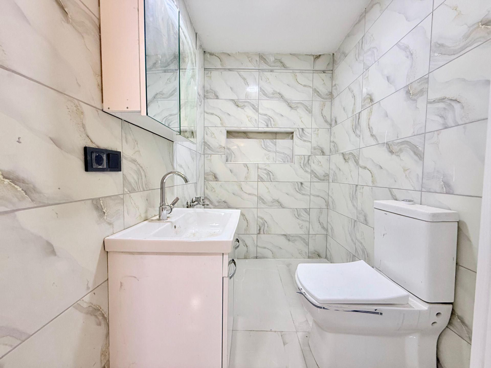 ▶ ▶ Akçay Körfez'den Kızılkeçilide Bahçeli Ön Cephe Müstakil Köy Evi - Görsel 22