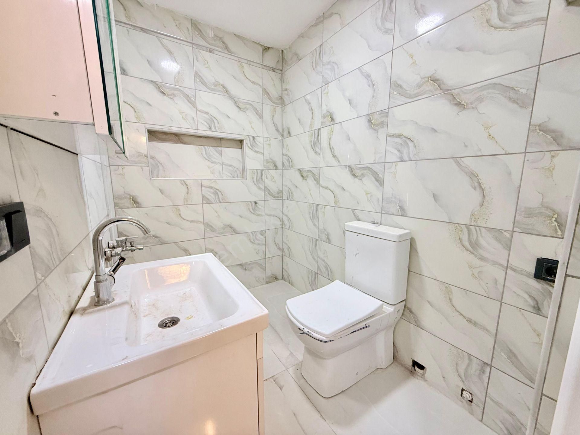 ▶ ▶ Akçay Körfez'den Kızılkeçilide Bahçeli Ön Cephe Müstakil Köy Evi - Görsel 23