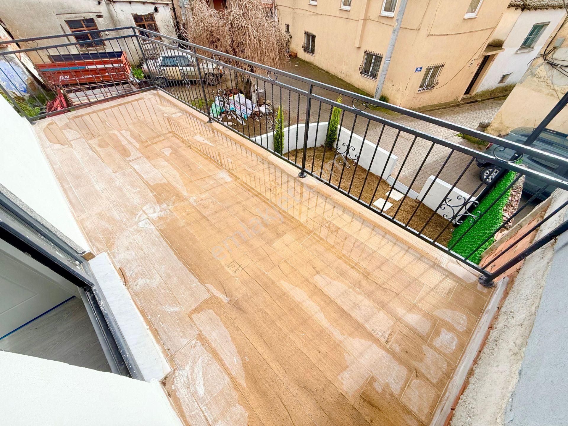 ▶ ▶ Akçay Körfez'den Kızılkeçilide Bahçeli Ön Cephe Müstakil Köy Evi - Görsel 16