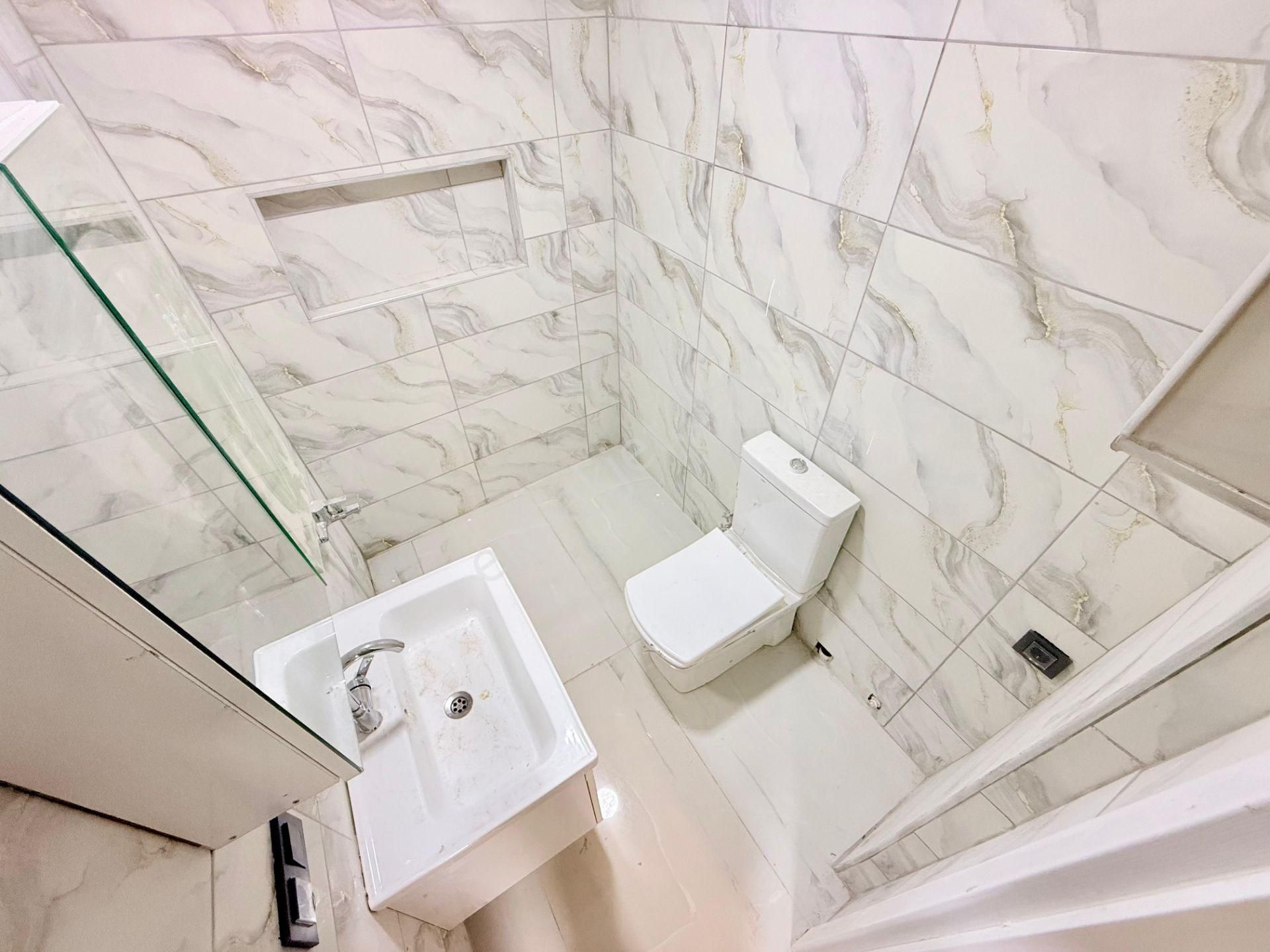 ▶ ▶ Akçay Körfez'den Kızılkeçilide Bahçeli Ön Cephe Müstakil Köy Evi - Görsel 28