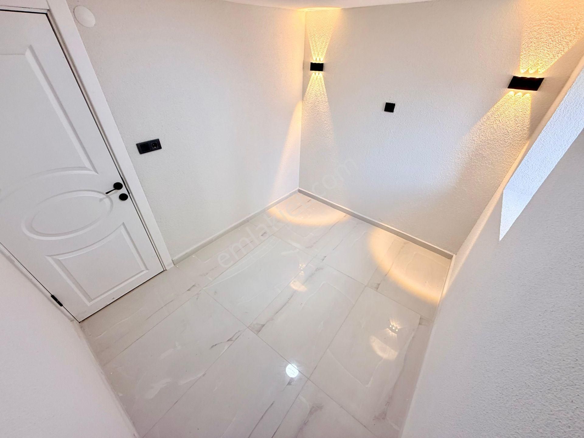 ▶ ▶ Akçay Körfez'den Kızılkeçilide Bahçeli Ön Cephe Müstakil Köy Evi - Görsel 20