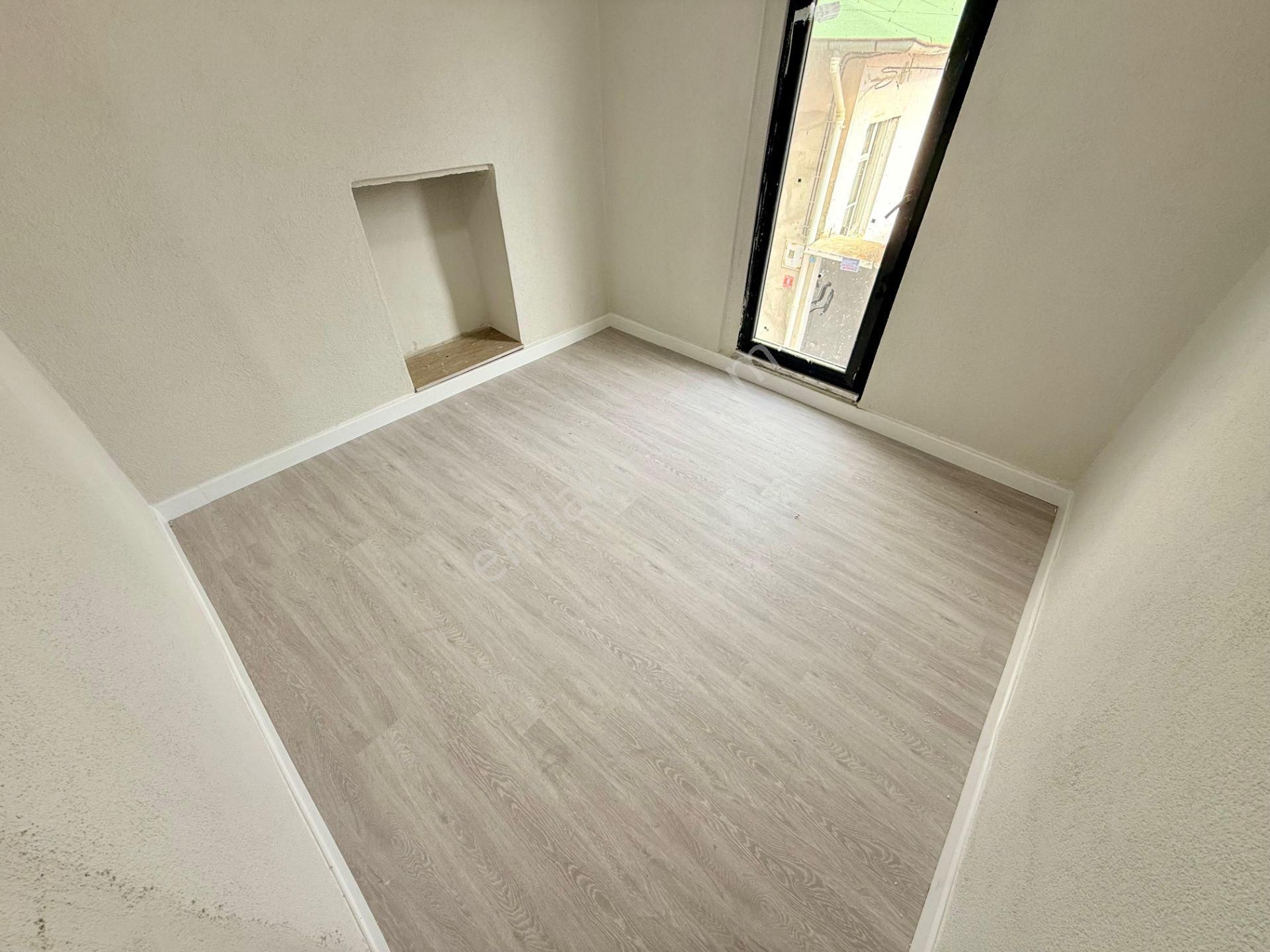 ▶ ▶ Akçay Körfez'den Kızılkeçilide Bahçeli Ön Cephe Müstakil Köy Evi - Görsel 25