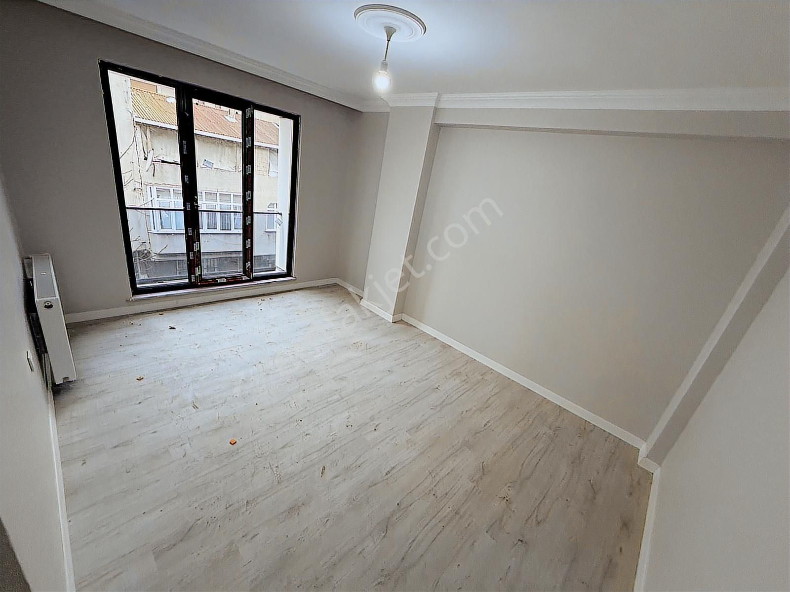 Home'dan Haseki Hastanesinin Dibinde 3+1 120m² Köşe Başı Daire!! - Görsel 16