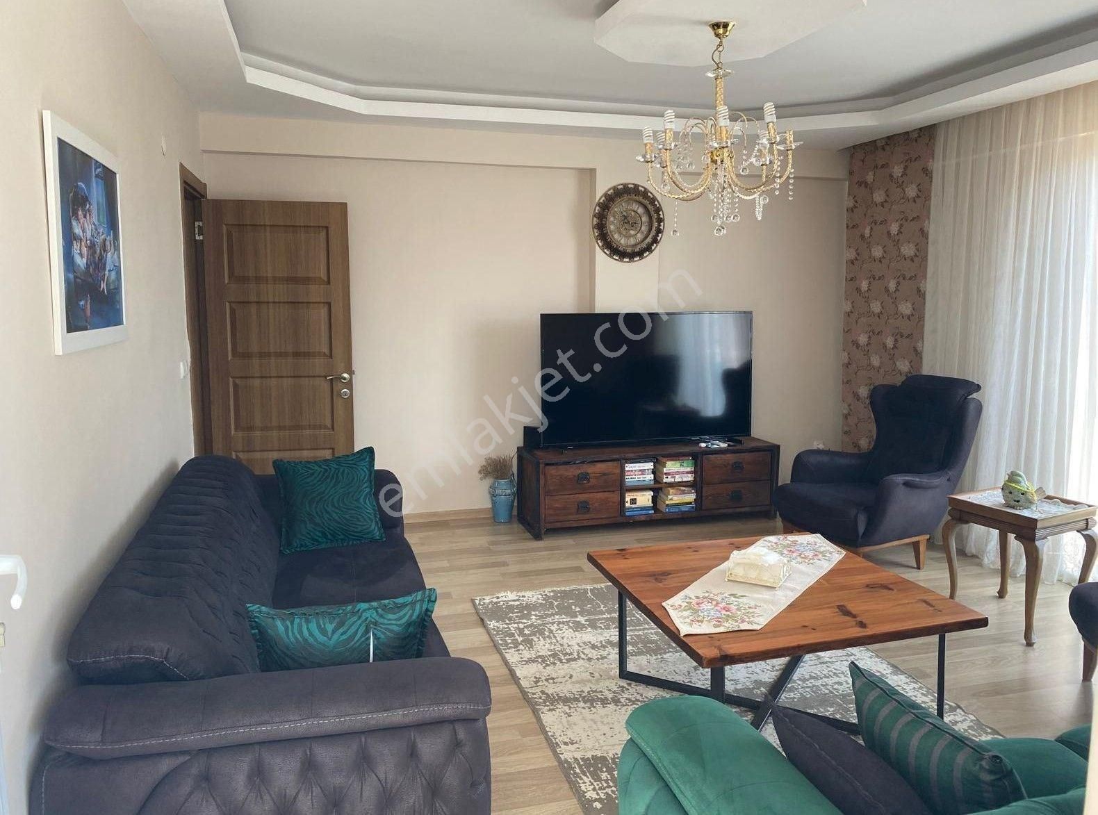 Didim Merkezde Ayrı Mutfak Çok Geniş Satılık 3+1 Daire - Görsel 2