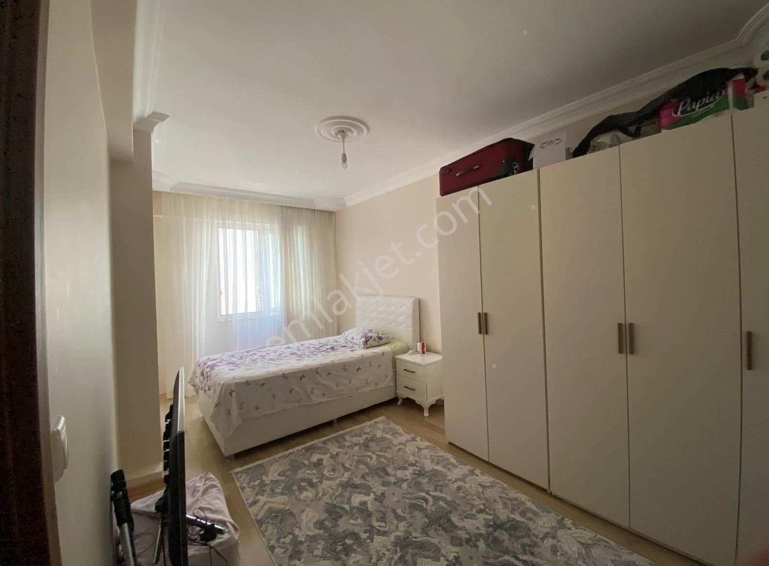 Didim Merkezde Ayrı Mutfak Çok Geniş Satılık 3+1 Daire - Görsel 6