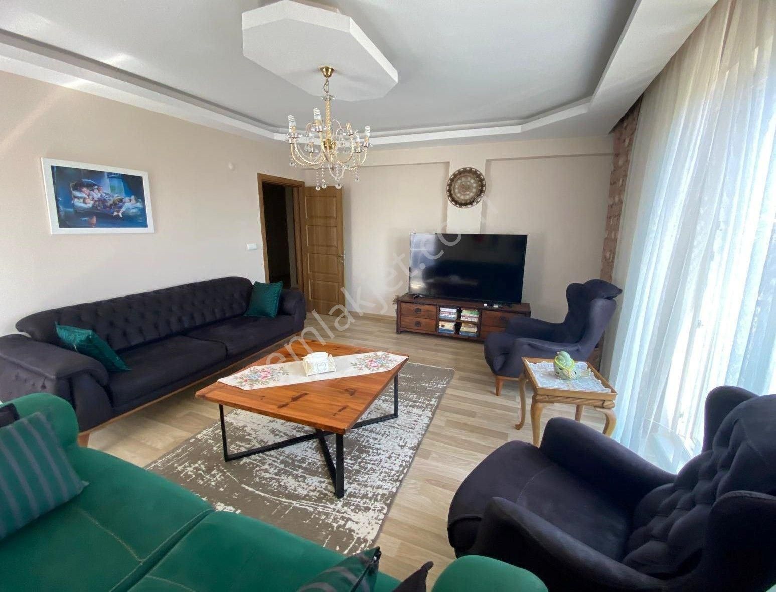 Didim Merkezde Ayrı Mutfak Çok Geniş Satılık 3+1 Daire