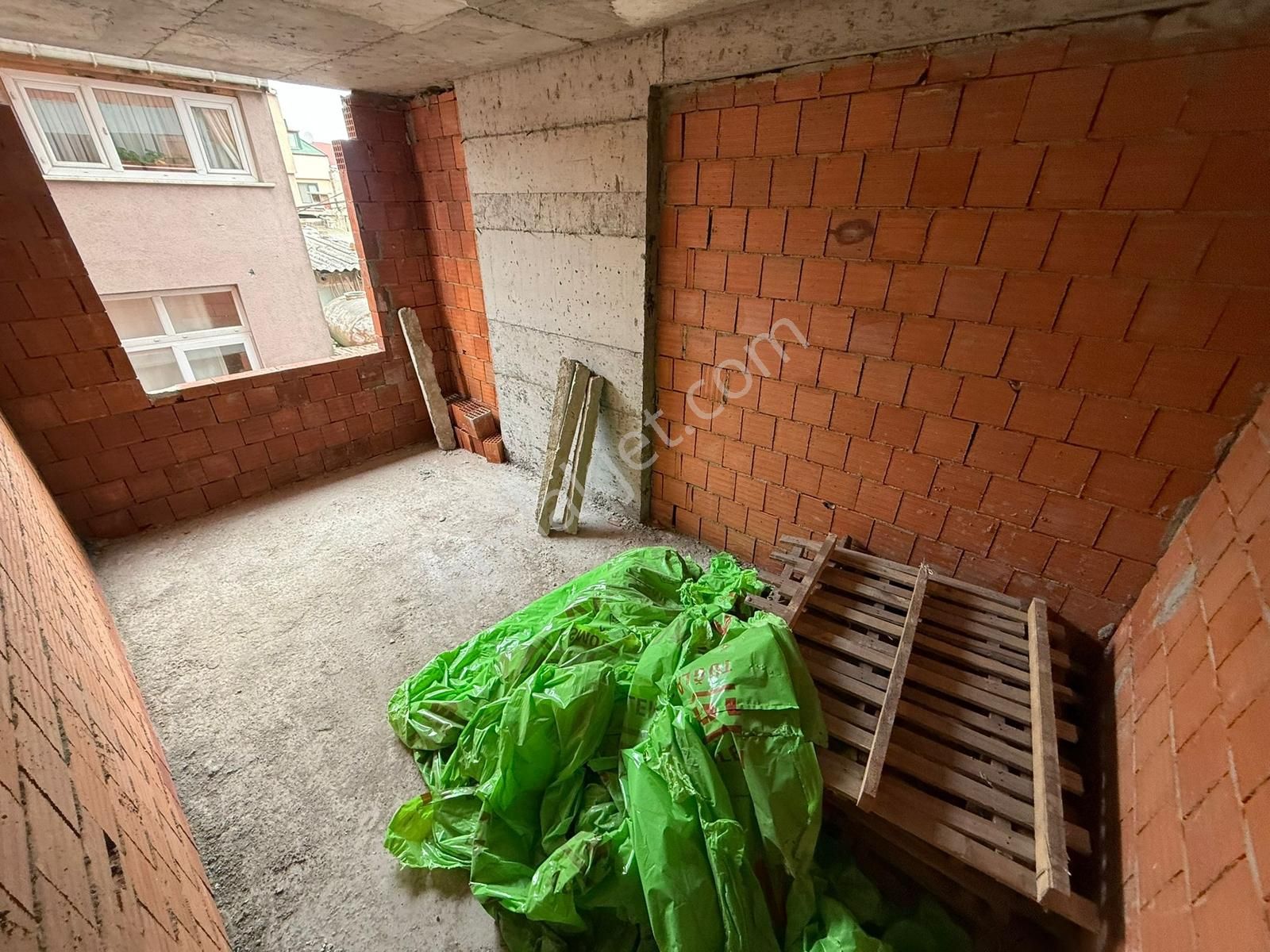 Home'dan Merkez Caminin Dibin'de 3+1 120m² Satılık Ara Kat Daire - Görsel 7