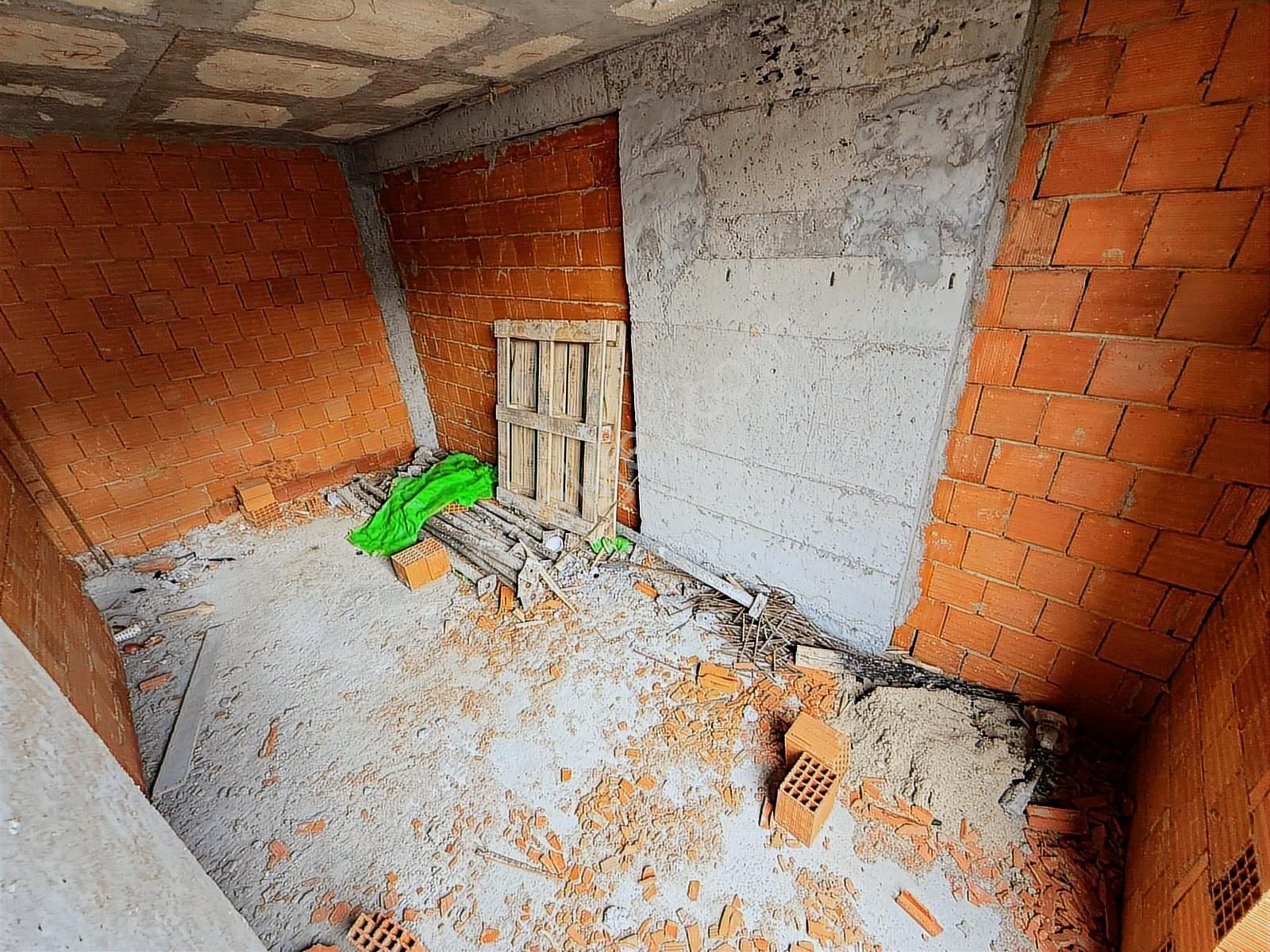 Home'dan Merkez Caminin Dibin'de 3+1 120m² Satılık Ara Kat Daire - Görsel 30