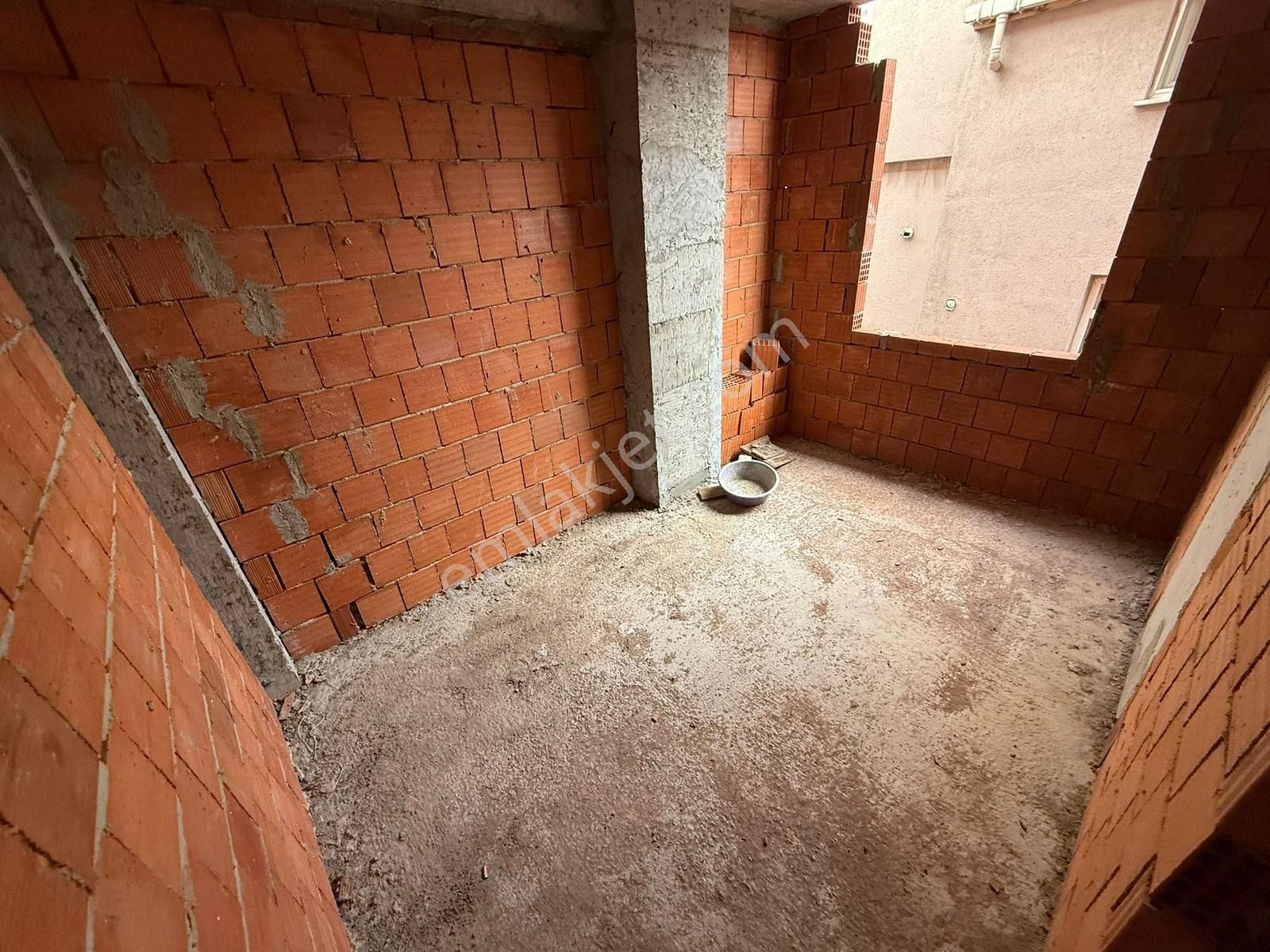 Home'dan Merkez Caminin Dibin'de 3+1 120m² Satılık Ara Kat Daire - Görsel 22