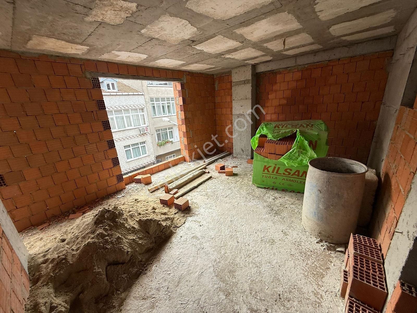 Home'dan Merkez Caminin Dibin'de 3+1 120m² Satılık Ara Kat Daire - Görsel 10