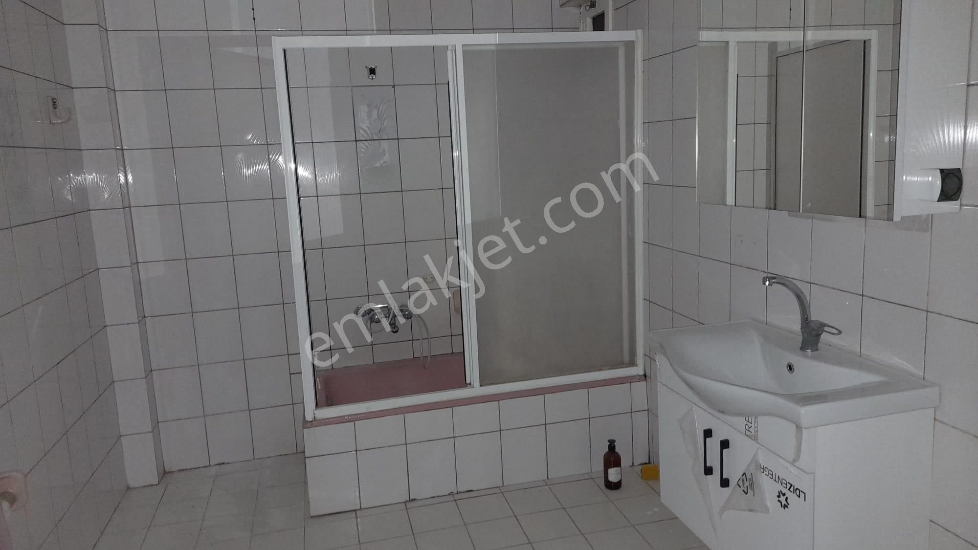 Vişnelik Mahallesi Kiralık 3+1 Daire - Görsel 27