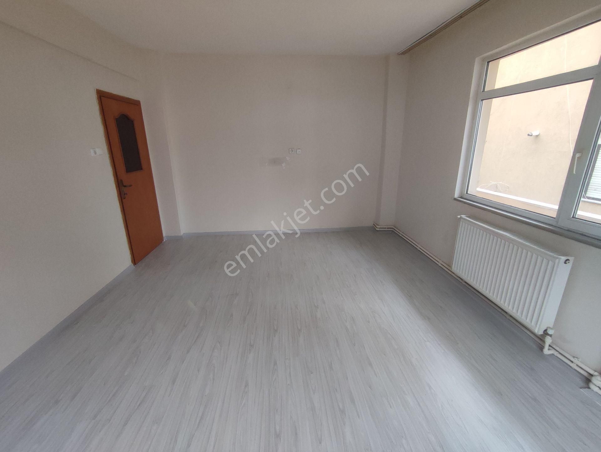 Balcıoğlundan Kocatepe Mahallesinde Kiralık 3+1 Ara Kat Kombili Daire - Görsel 3