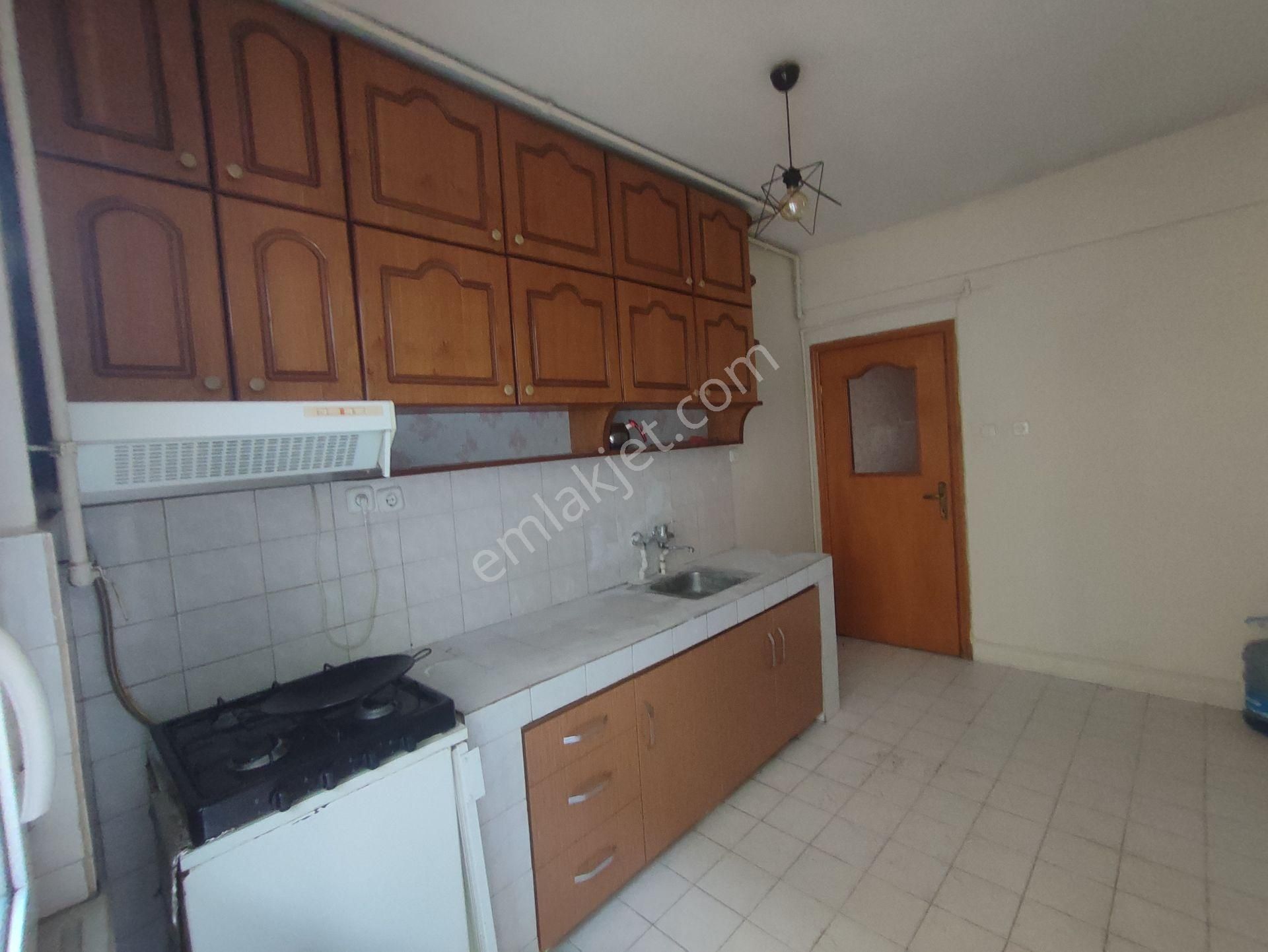 Balcıoğlundan Kocatepe Mahallesinde Kiralık 3+1 Ara Kat Kombili Daire - Görsel 20