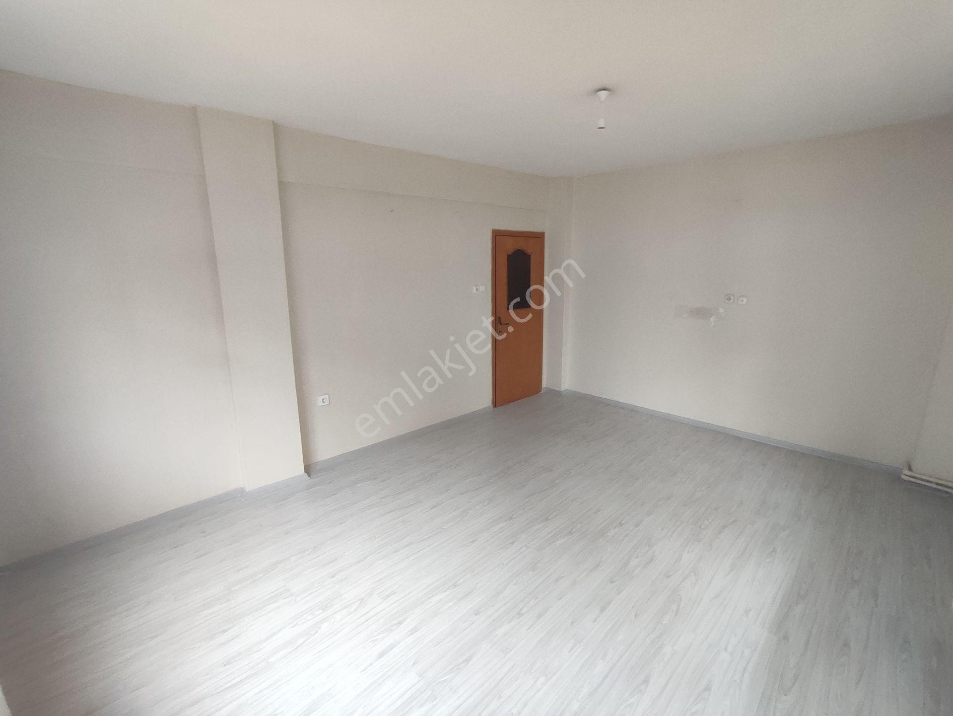 Balcıoğlundan Kocatepe Mahallesinde Kiralık 3+1 Ara Kat Kombili Daire - Görsel 4