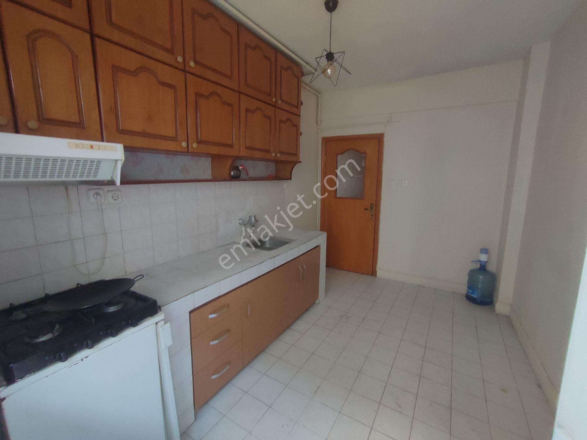 Balcıoğlundan Kocatepe Mahallesinde Kiralık 3+1 Ara Kat Kombili Daire - Görsel 19