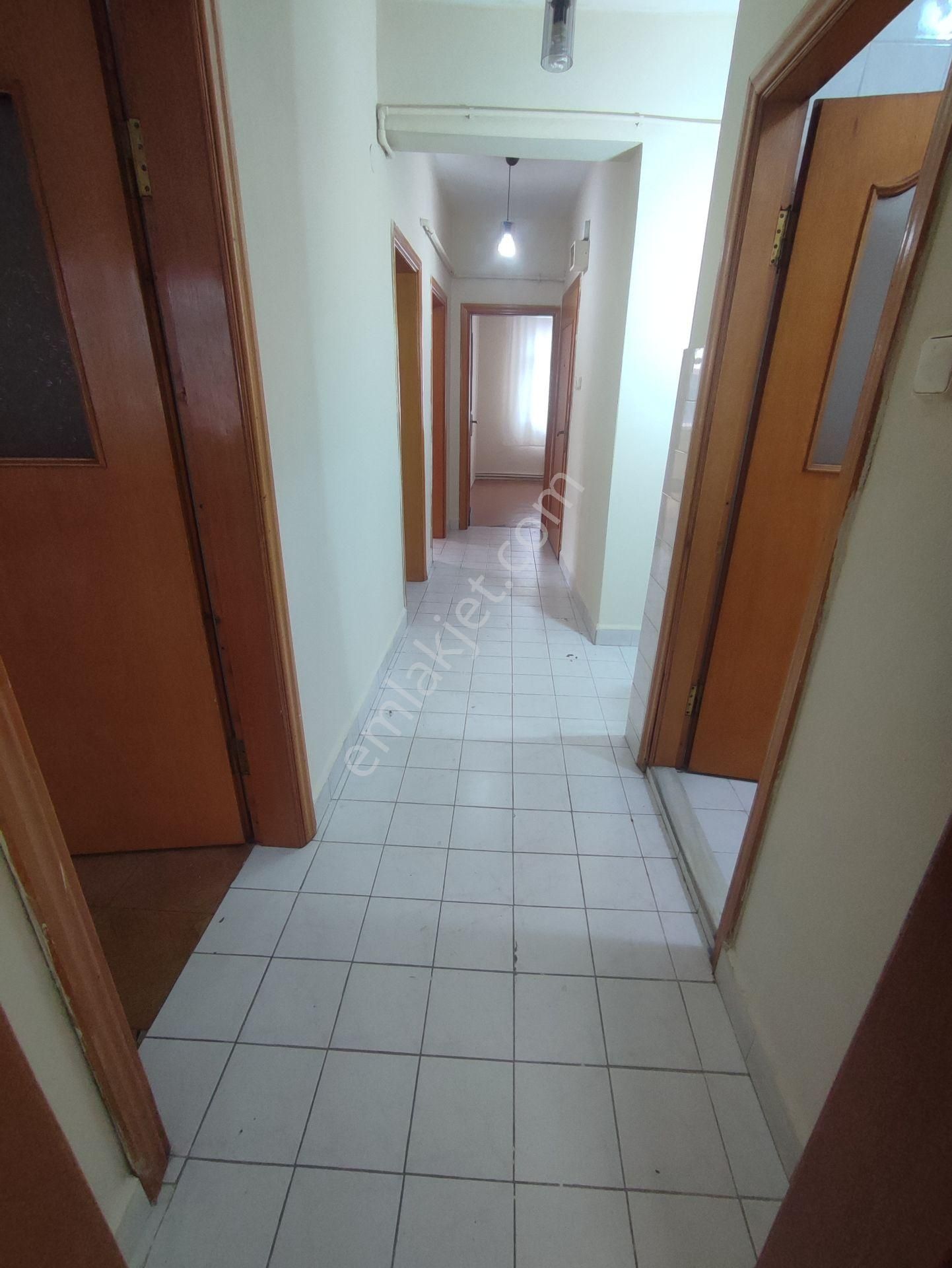 Balcıoğlundan Kocatepe Mahallesinde Kiralık 3+1 Ara Kat Kombili Daire - Görsel 14