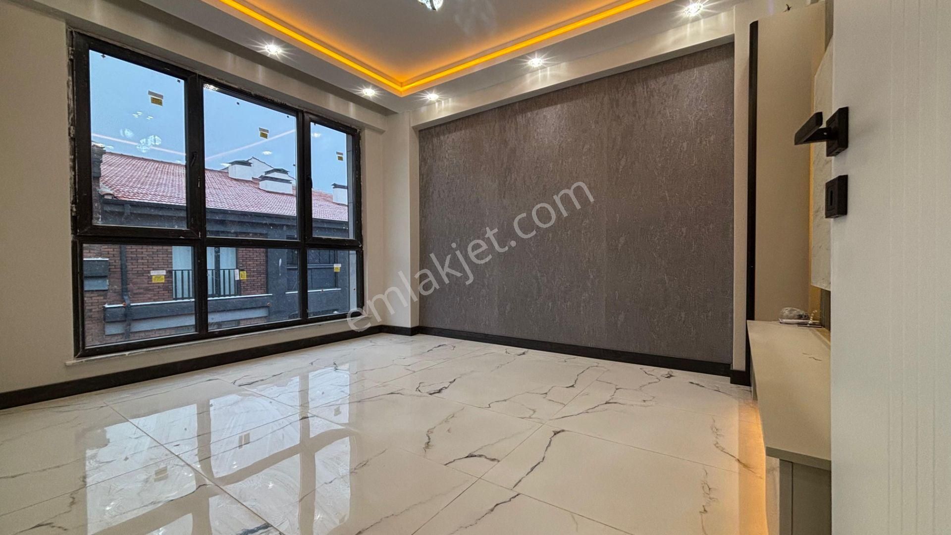 Recep Ümit'ten Çamlıca Mah Tombakzade Yakını 2+0 Nü - Görsel 15