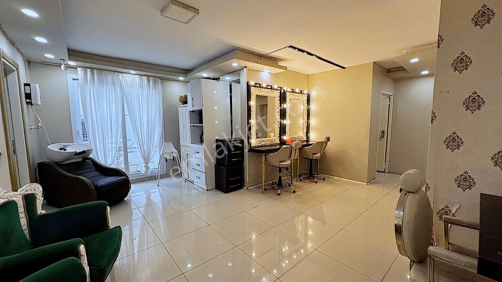 Güler'den Acill Devren Kiralık 3 Katlı Kuaför - Görsel 30