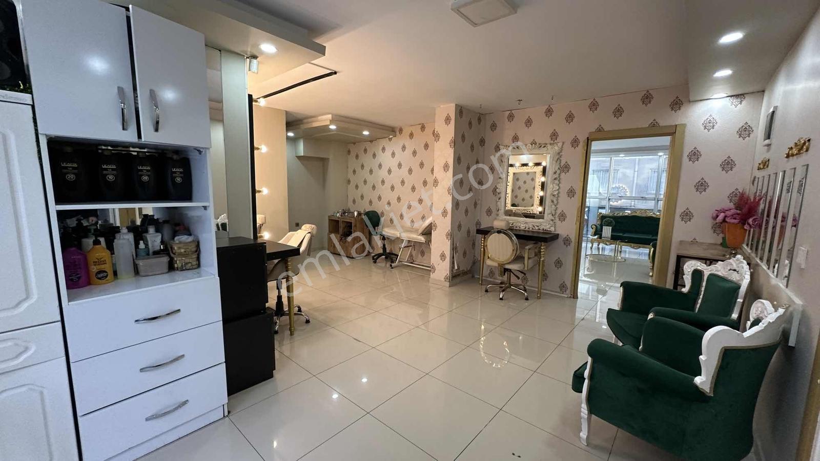 Güler'den Acill Devren Kiralık 3 Katlı Kuaför - Görsel 8