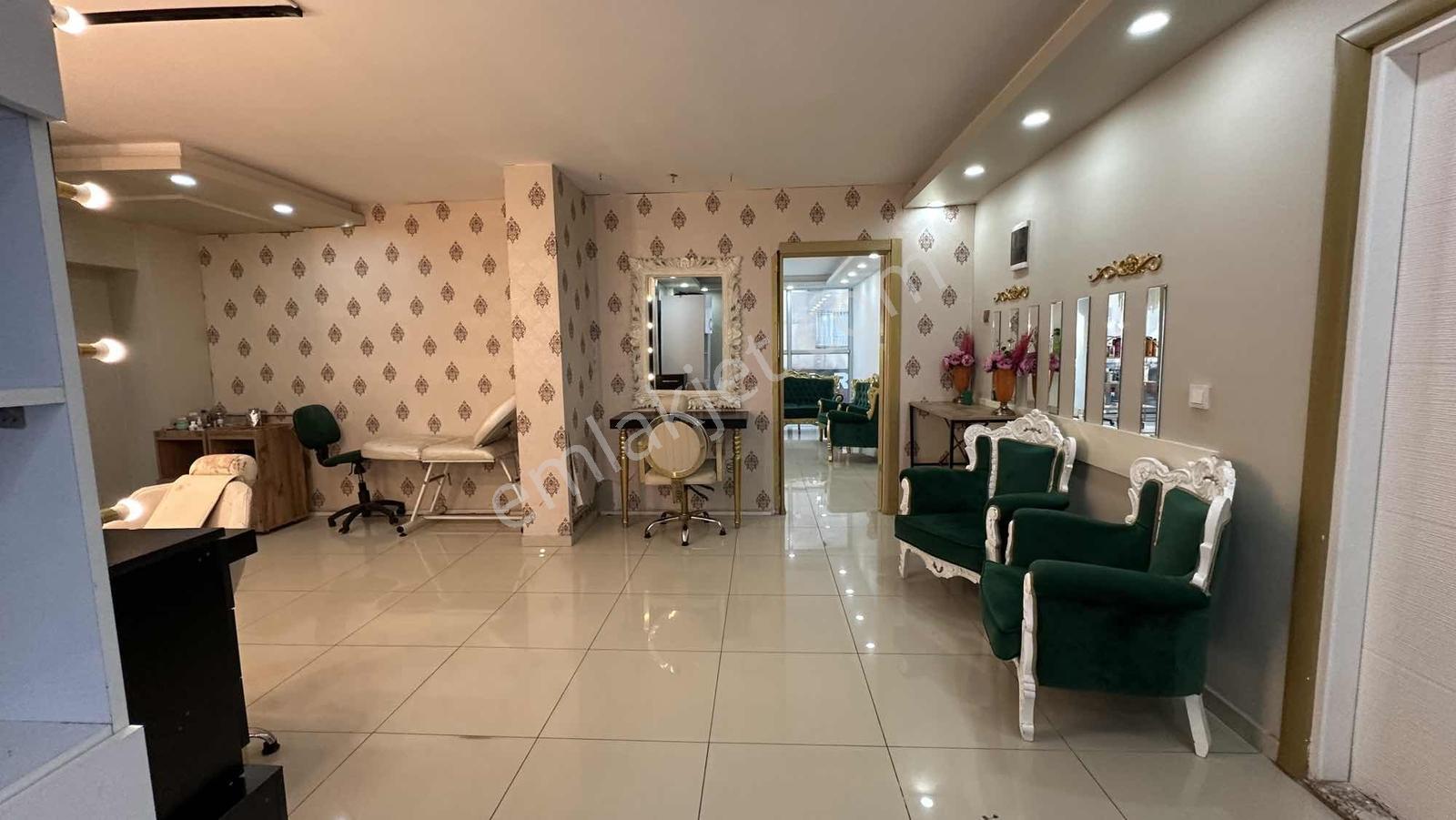 Güler'den Acill Devren Kiralık 3 Katlı Kuaför - Görsel 7