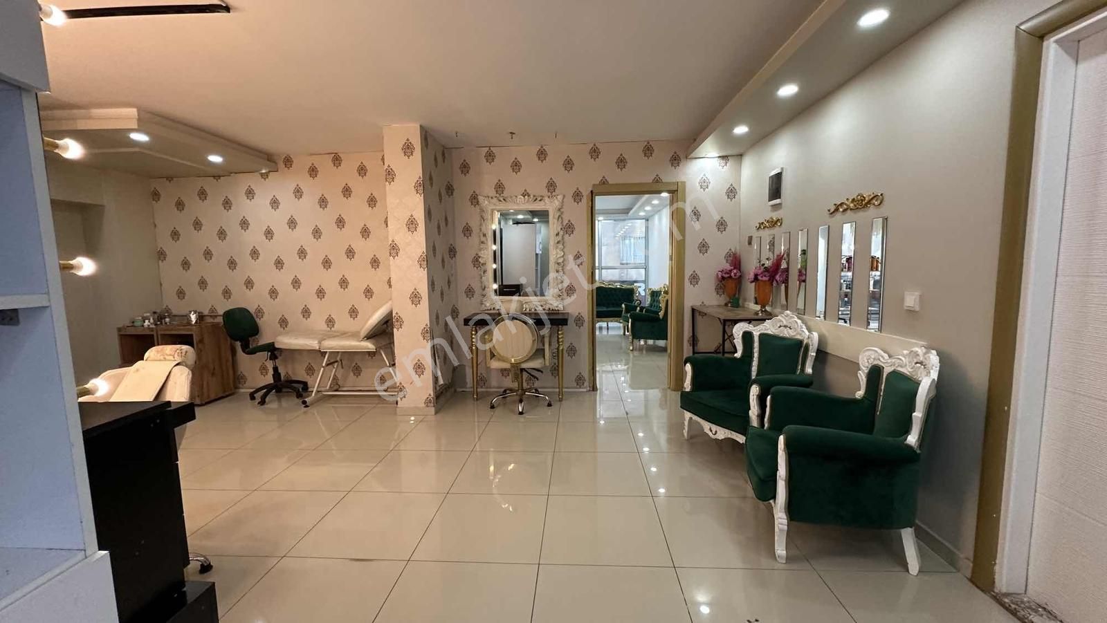 Güler'den Acill Devren Kiralık 3 Katlı Kuaför - Görsel 35